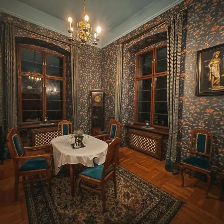Bed & Breakfast Zamek *