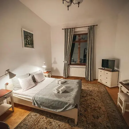 Bed & Breakfast Zamek *