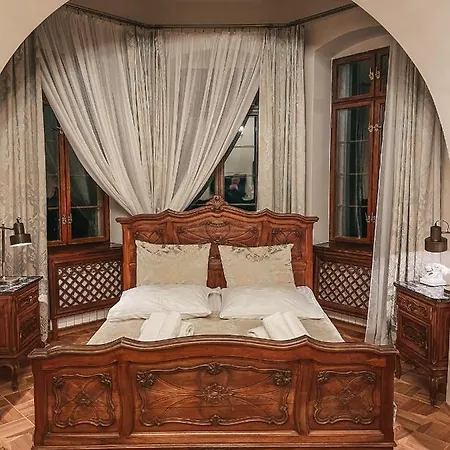 Zamek Bed & Breakfast