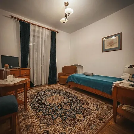 Zamek Bed & Breakfast Rzucewo