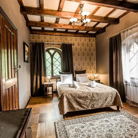 Zamek Bed & Breakfast Rzucewo