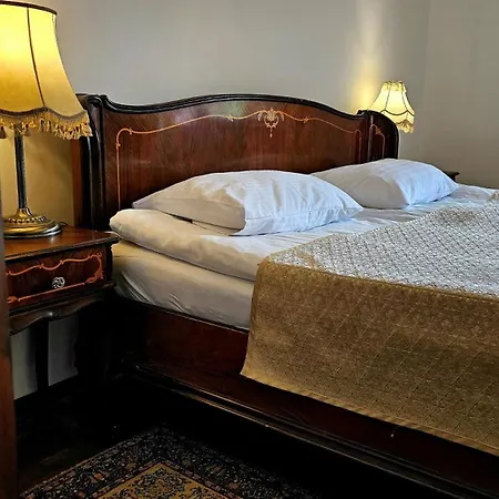 Zamek Bed & Breakfast